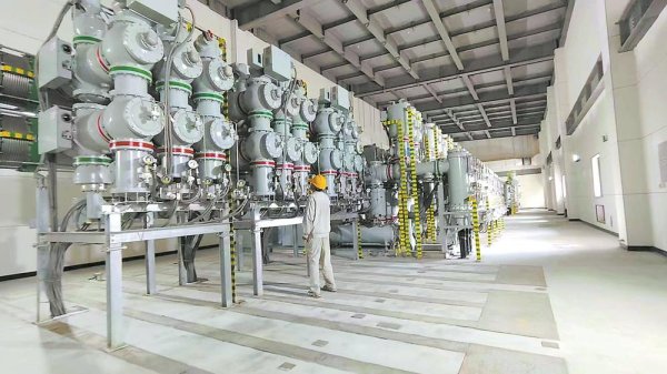 山西配资公司 成都多个重点项目投用，为产业发展注入新动能  未来科技城多了一颗“电力心脏”