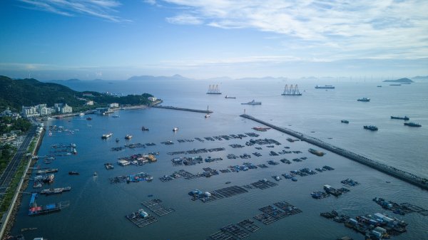 股票杠杆配资网 海上新广东 · 新气象图集